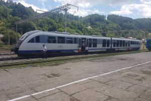 ”Scoaterea trenului, bucuria păcătoşilor”