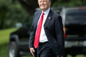 Donald Trump, dat în judecată de 11 deţinuţi de la Guantanamo pe motiv că ''este antimusulman''