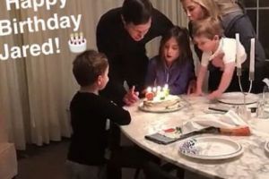 Cât de drăguţă este nepoata lui Donald Trump! Arabella impresionează cu vocea ei frumoasă, cântând „La mulţi ani!” / FOTO şi VIDEO