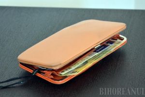 Ai pierdut un portofel plin cu bani în Beiuş? Îl găseşti la Poliţie!