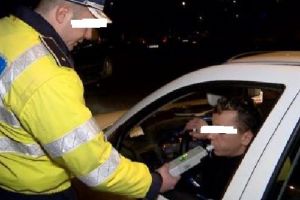 Şoferi băuţi prinşi de poliţişti