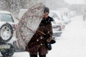 Informare METEO: Intensificări temporare ale vântului şi precipitaţii sub formă de ninsoare, până duminică