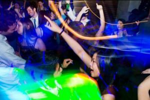 Dezvăluiri CUTREMURĂTOARE despre  ELITA din Sillicon Valley: Petreceri sexuale, droguri, alcool, orgii