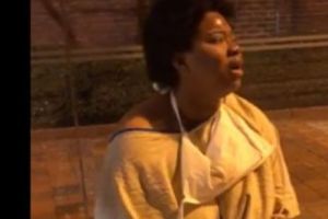 „Moartea domnului Lădărescu”, variantă nouă. Cazul unei paciente abandonate în staţia de autobuz, în halat şi papuci, stârneşte furie pe internet /VIDEO