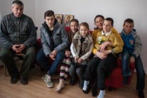 De la garsoniera mica si insalubra la propria gospodarie: Povestea unei familii care si-a regasit calea