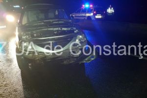 Zici ca a dat in stalpi nu in oameni: Tragedie rutiera. A intrat in prietenii cu care bause. Unul a murit altul e grav ranit. Zilele ii sunt numarate