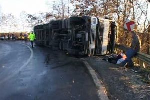 Traficul rutier pe DN73 este blocat