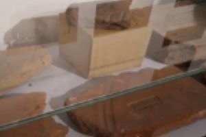 INEDIT. Cărămizi ştampilate de romani, expuse la Reşiţa! La 1.900 de ani de la moartea Împăratului Traian