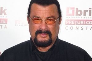 Nou SCANDAL SEXUAL la Hollywood! Steven Seagal, CERCETAT de poliţiei pentru AGRESIUNE SEXUALĂ