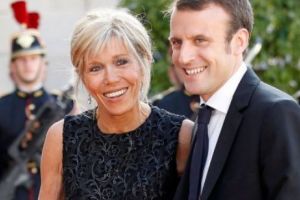 Preşedintele Franţei A SCRIS un ROMAN EROTIC în tinereţe. Muză i-a fost actuala soţie, care în acea vreme îi era profesoară