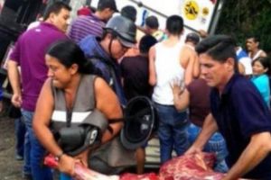 Venezuela: Oamenii au început să se omoare unii pe alţii pentru mâncare  