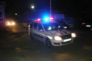 Urmărire de 10 km în trafic, somaţii şi focuri de armă, pentru prinderea unor şoferi care ...