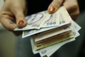 Scad salariile angajaţilor Teatrului Naţional Târgu-Mureş