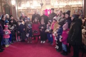 Actiune sociala a  Parohiei  Ştefăneşti: „Podema tatipe – Ghetuţe călduţe”