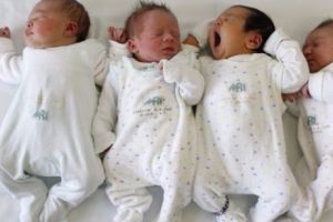 Când s-a născut, cântărea cât un baton de ciocolată! Cum arată acum cel mai mic bebeluş din lume - FOTO