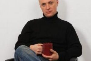 Îşi caută fratele pe internet