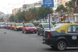 Amendă pentru taximetriştii care refuză curse