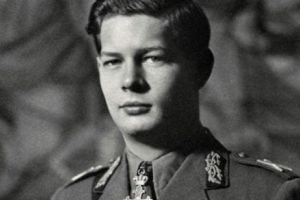 CIA confirmă: Regele Mihai, presat să denunţe abdicarea. Avea rost?