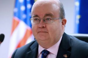 Ce se întâmplă cu românii din Marea Britanie după Brexit? Lămuririle ambasadorului Paul Brummel