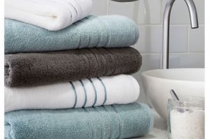 Cât de des trebuie să schimbăm prosoapele?