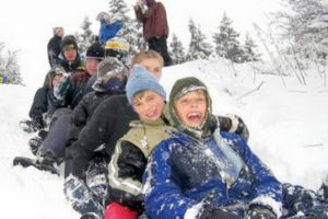 Veste bună pentru elevi: peste trei săptămâni, vine vacanţa!