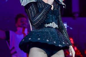 Loredana vine în martie la Suceava cu spectacolul ”Ador”