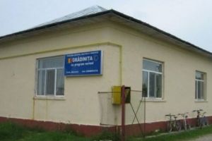 Alertă în Dâmboviţa! 3 copilaşi au fost duşi la spital pentru că educatoarea lor are TBC 