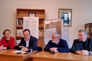 Ce-ţi dorim noi ţie, dulce Românie: Liceenii din Bihor, provocaţi să scrie eseuri inspirându-se din versurile poetului Eminescu