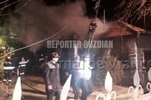 Bătrână, arsă de vie în casă