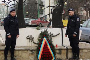 Jandarmii l-au omagiat pe Eminescu