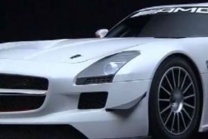 Poliţist CĂLCAT DE UN BOLID DE LUX. Cine este şoferul bestial? Filmare virală. NEWS ALERT