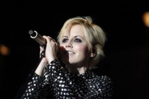 Veste SOC! A murit solista formatiei Cranberries. Asculta aici cea mai cunoscuta melodie, 