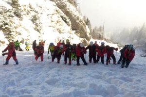 Alpinistul dispărut în Bucegi, căutat şi de salvamontişti argeşeni