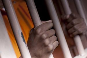 Un octagenar, violat de un recidivist proaspăt eliberat