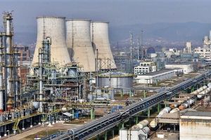 Chimcomplex vrea reluarea fabricaţiei de PVC la Oltchim