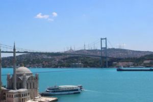 
Turcia vrea să construiască o alternativă la strâmtoarea Bosfor
