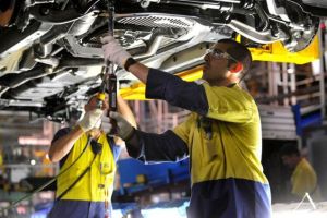 Comenzile noi din industrie au crescut la Braşov în primele 11 luni ale anului trecut