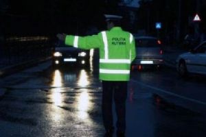 Încă un exemplu de inconştienţă: prins la volan fără permis de conducere!