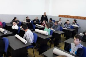 FOTO. Proiectul ”Mihai Eminescu, contemporanul în durată eternă şi idealul unităţii naţionale”, la Liceul Teoretic Teiuş