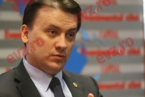 CULISELE DEMISIEI lui Valentin Jucan din CNA. MITUIT cu un CARD de CUMPĂRĂTURI