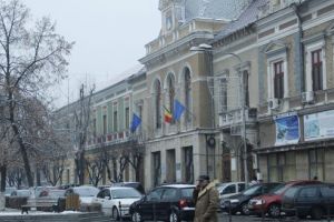 Primăria Deva caută un nou director pentru SPIGM. Un Serviciu greu. Fostul şef a demisionat, iar procurorii şi poliţia verifică activitatea de la „spaţii verzi” din ultimii ani