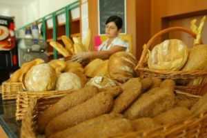 TRUCUL pe care TOȚI iubitorii de pâine îl aşteptau! Poţi mânca orice din brutărie, fără să te îngraşi
