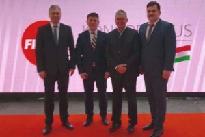 Fuga la Budapesta! Preşedintele Consiliului Judeţean, Pásztor Sándor, a mers pe banii bihorenilor la congresul Fidesz