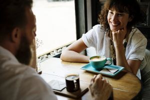 ATENŢIE! Ce trebuie să vezi NEAPĂRAT în orice club, restaurant sau cafenea din oraş. Amenzi de 5000 de lei