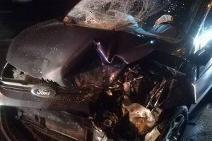 Accident cu două maşini şi un pieton pe strada Universităţii din Oradea: O femeie a fost rănită (FOTO)