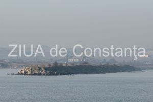 Peisaj de iarna la malul marii. Imagini deosebite surprinse in Portul Constanta dupa prima ninsoare din acest an (fotoreportaj)