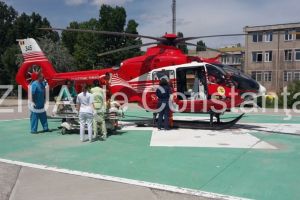 Caz socant la Nicolae Balcescu, judetul Constanta. O femeie a nascut si si-a scapat bebelusul in hazna. Elicopterul SMURD chemat in ajutor 