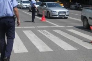 Si lovit si cu banii luati! Un pieton a fost amendat dupa ce a fost lovit de masina, in Ploiesti