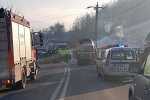 Accident grav la Stejaru: Patru răniţi au ajuns la spital