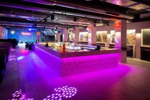 Încep petrecerile studenţeşti la Troubadour. Super concert vineri seară